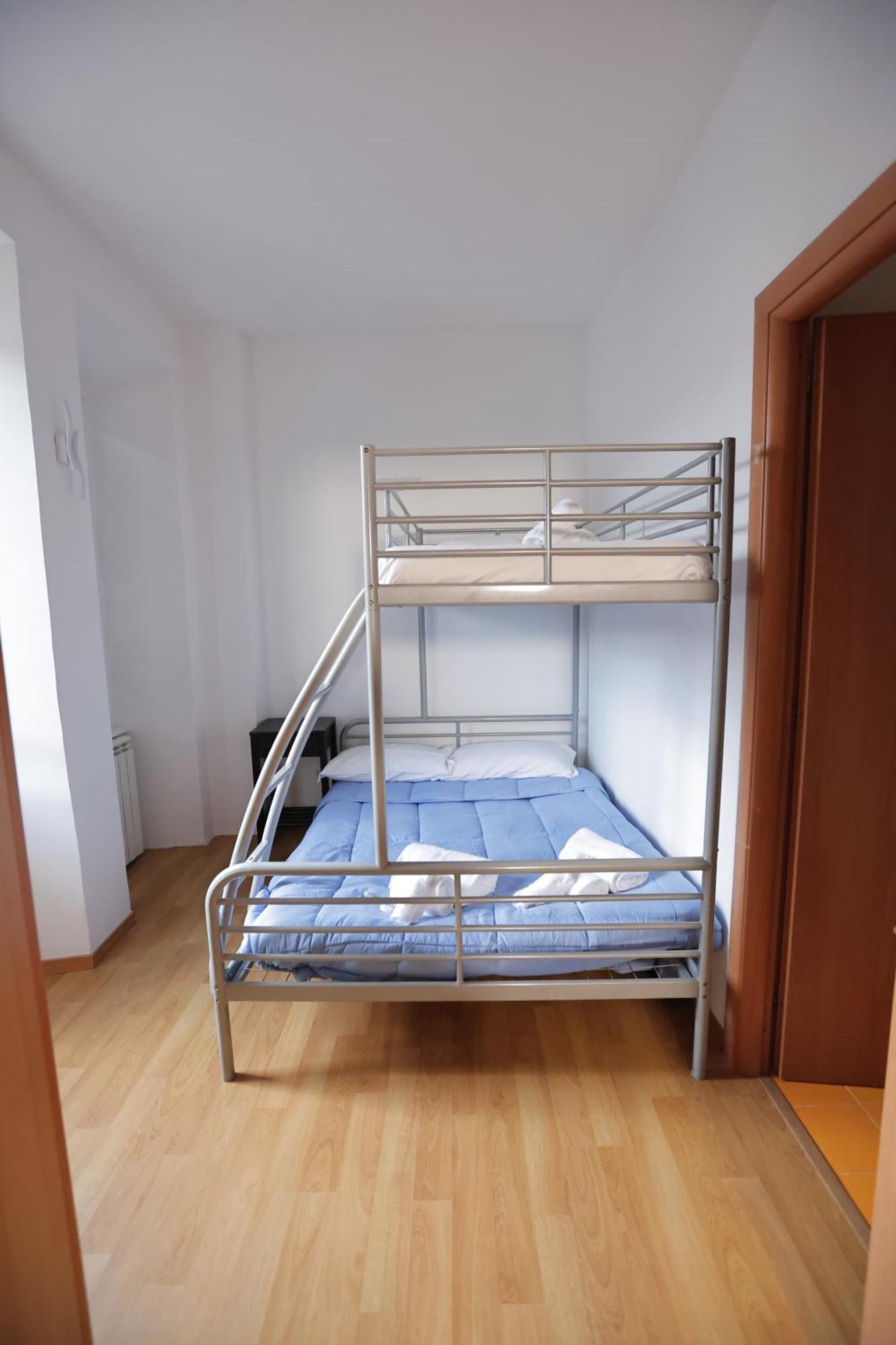 The Holy Apartment Rom